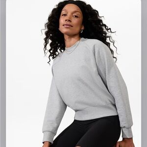 Athleta Forever Fleece Relaxed Crew Sweatshirt size xs Grey Heather